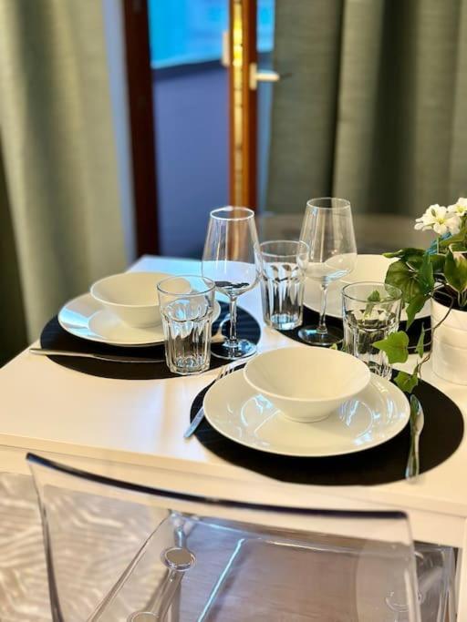 Wohnung Alte Mainbruecke - Gratis Kaffee - Netflix - Balkon ヴュルツブルク エクステリア 写真